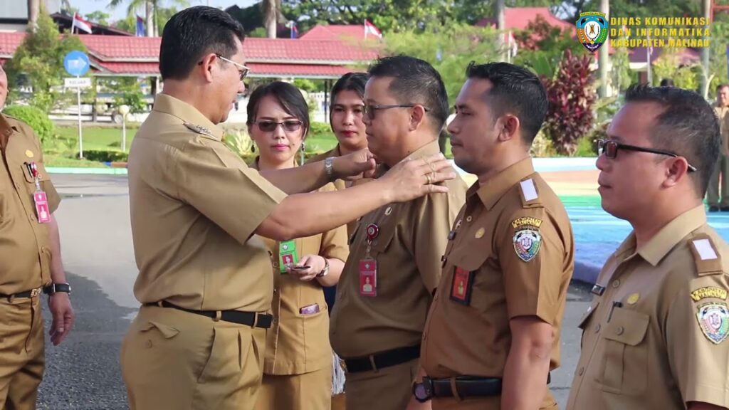atribut tambahan baju dinas guru