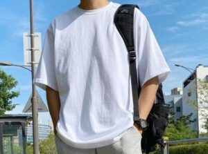 trend model kaos oversize